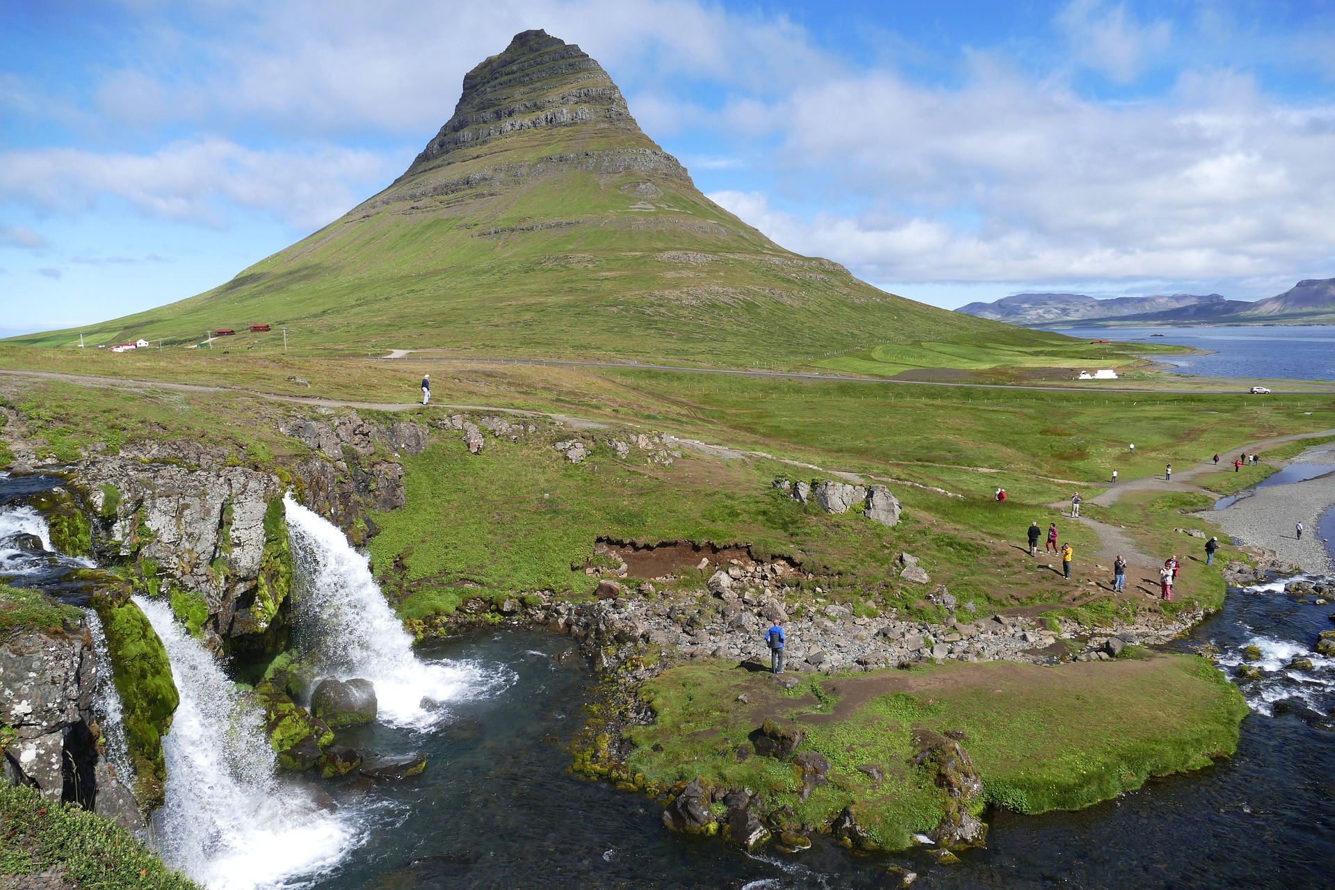 Famous waterfalls - kirkjufellsfoss