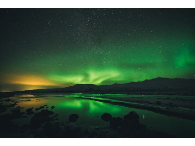 Camping in Iceland to watch the aurora